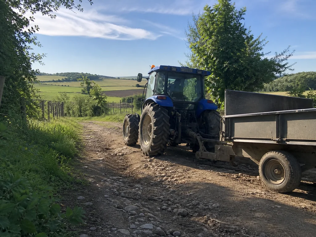Which Slope and Rough-Terrain Tasks Suit 4WD?